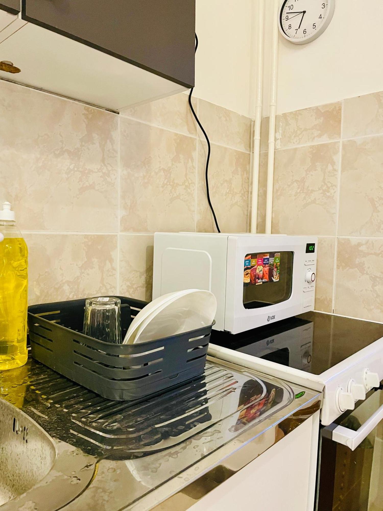 Hostel Green World ノヴィ・サド エクステリア 写真